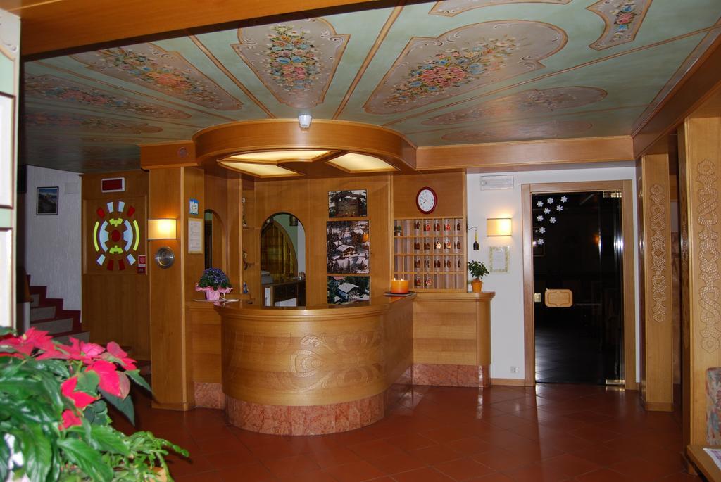 Albergo Villa Cristina Folgaria Exterior photo